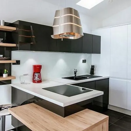 New Luxurious Loreta Apartamento