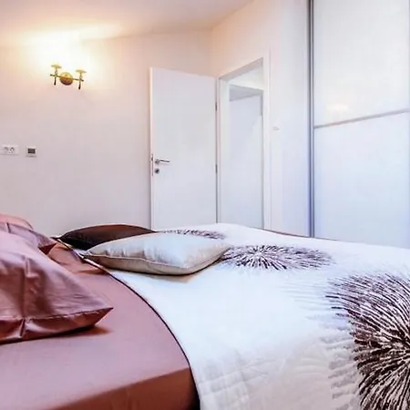 Apartment New Luxurious Loreta *